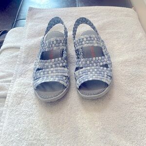 Sandals very comfortable, cute, Stretchy Bernie Mev Blues, Silver & Grey